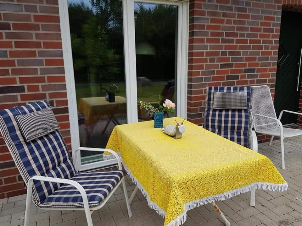 Ferienhaus Am ParadiesNeuschoo エクステリア 写真