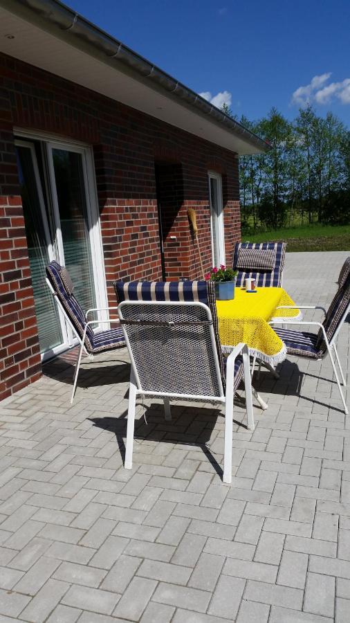 Ferienhaus Am ParadiesNeuschoo エクステリア 写真